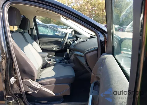 2017 Ford Escape Se from USA, damaged, VIN 1FMCU9GD4HUD10859